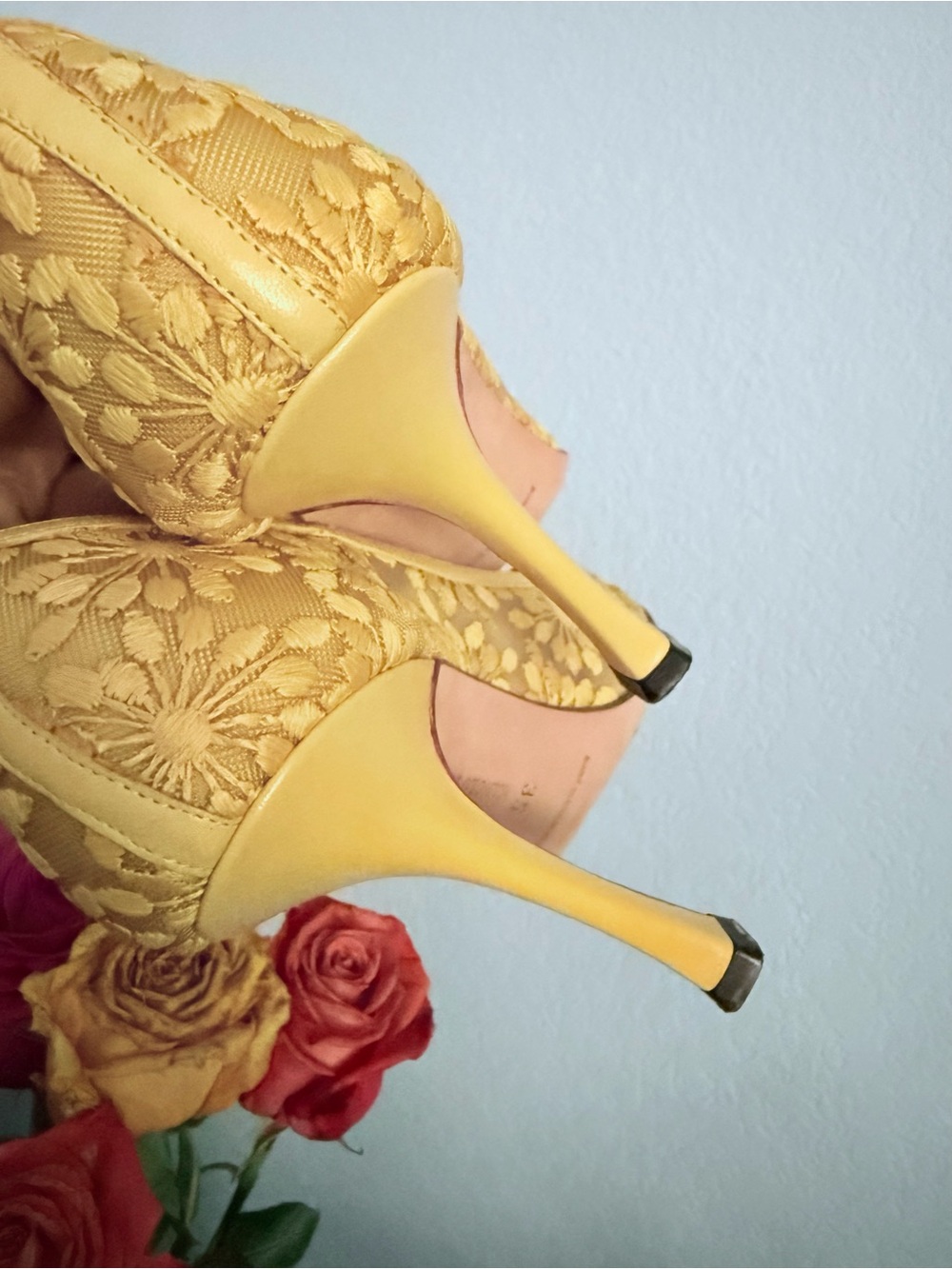 Vintage Manolo Blahnik Embroidered Leather Lace Floral Stiletto Heels 105 Pumps - Picture 6 of 6